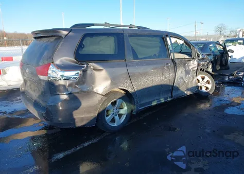 2011 Toyota Sienna Le V6 из США, поврежденный, VIN 5TDKK3DC0BS166429